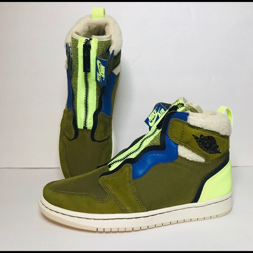 WOMANS AIR JORDAN 1 HIGH ZIP UP